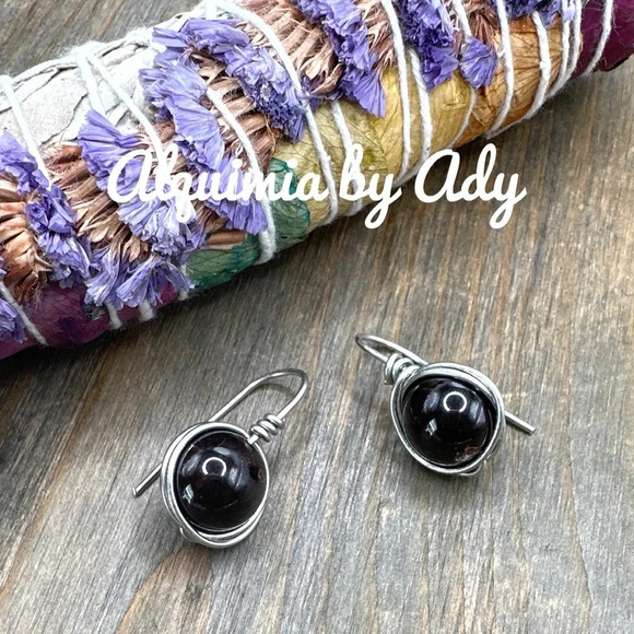 Garnet dangle drops in silver drop earrings/ minimalist - Picture 1 of 4
